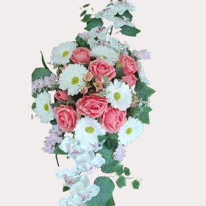 Aranžman od umjetnog cvijeća – Nježna romantika