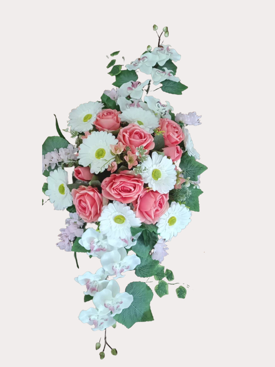 Aranžman od umjetnog cvijeća – Nježna romantika