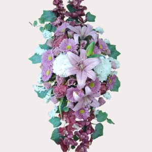 Aranžman od umjetnog cvijeća – Elegantni bordo tonovi